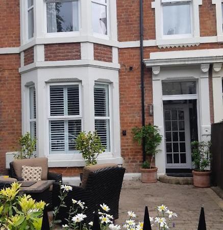 The Adelphi Bed & Breakfast Newcastle upon Tyne Exterior photo